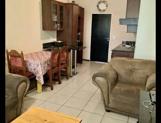 3 BEDROOM TOWNHOUSE FOR SALE IN FLORENTIA